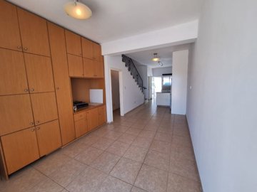 Town House For Sale  in  Armou