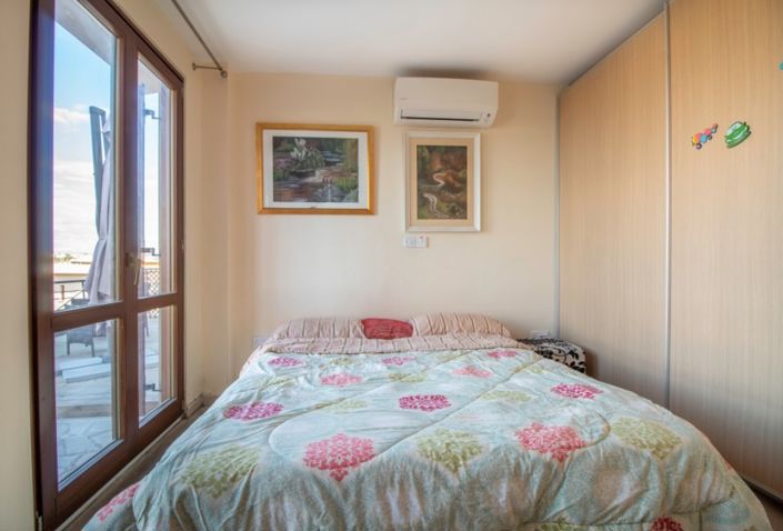 Image No.10-3 Bed Apartment for sale