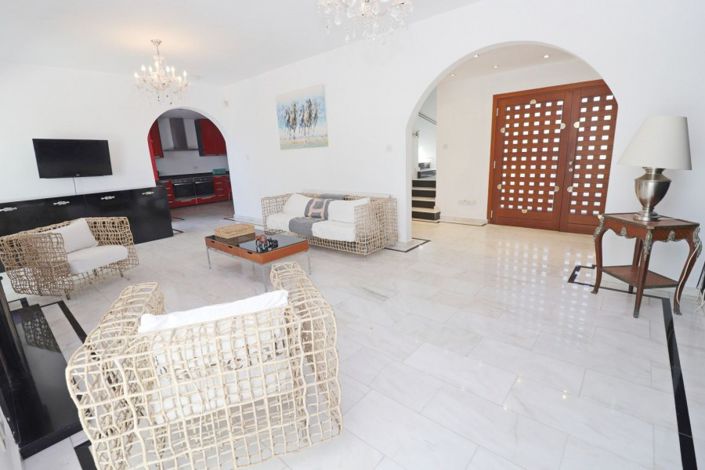 Image No.5-5 Bed Villa for sale