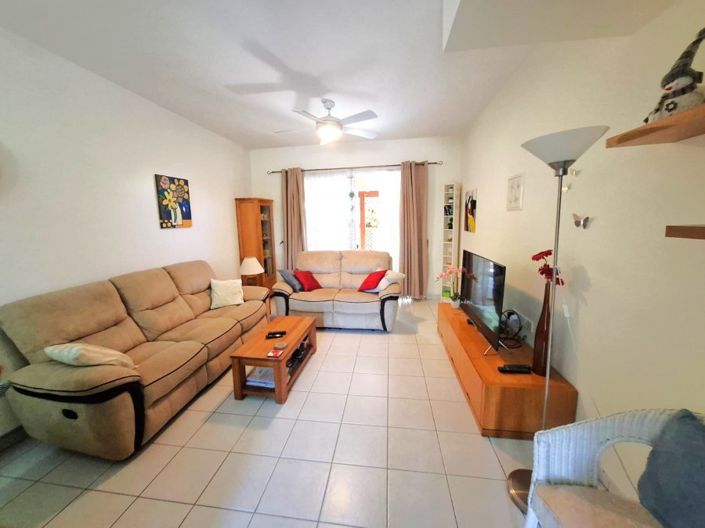 Image No.4-2 Bed Townhouse for sale