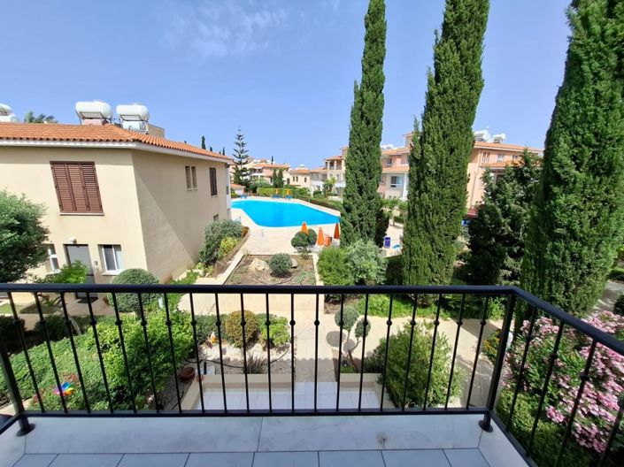 Image No.2-2 Bed Townhouse for sale