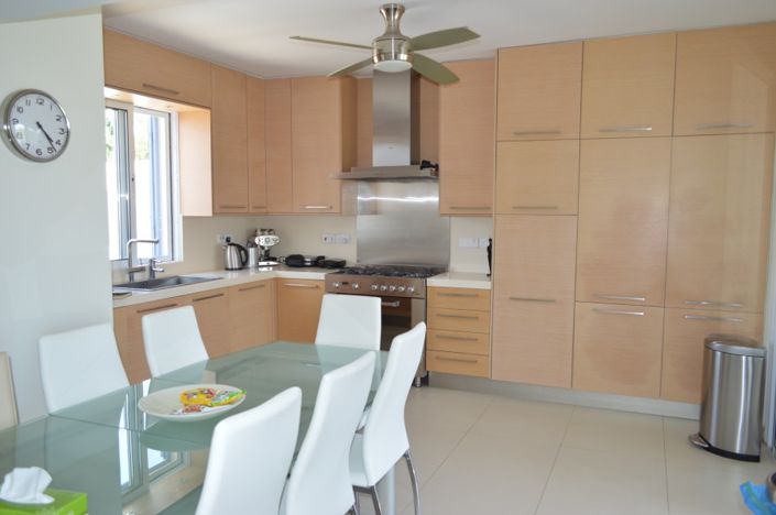 Image No.9-5 Bed Villa for sale