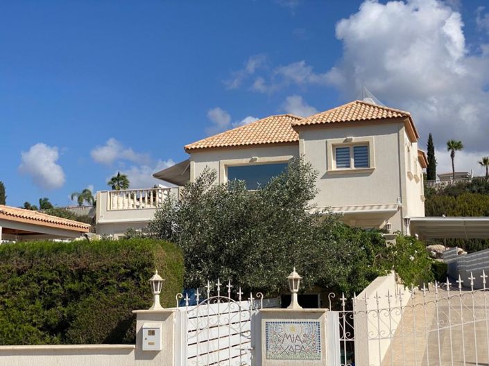 Image No.1-3 Bed Villa for sale