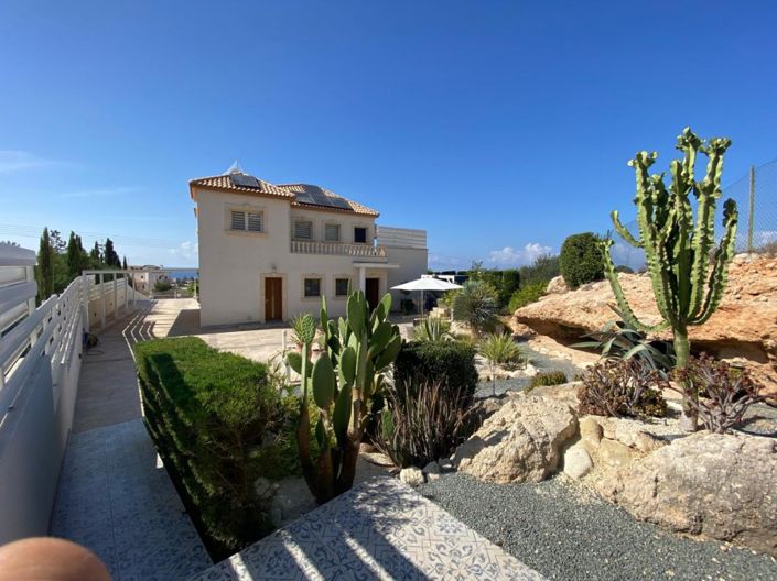 Image No.3-3 Bed Villa for sale