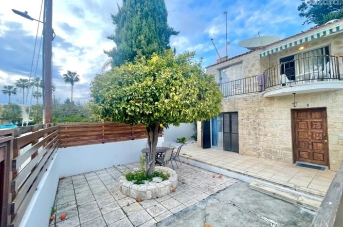 Image No.1-3 Bed House for sale