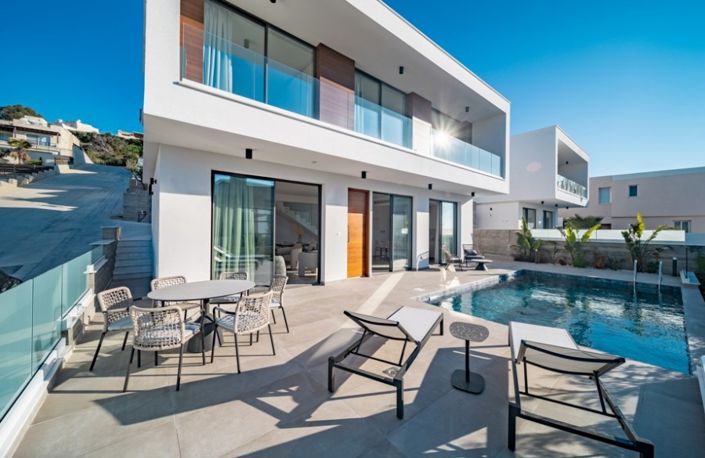 Image No.9-3 Bed Villa for sale