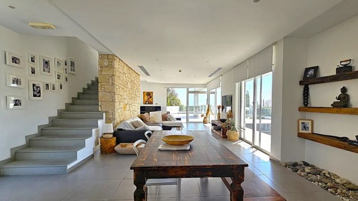 Image No.3-5 Bed Villa for sale