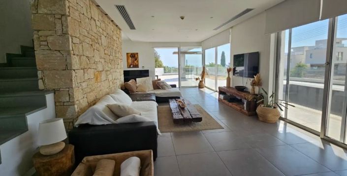 Image No.8-5 Bed Villa for sale