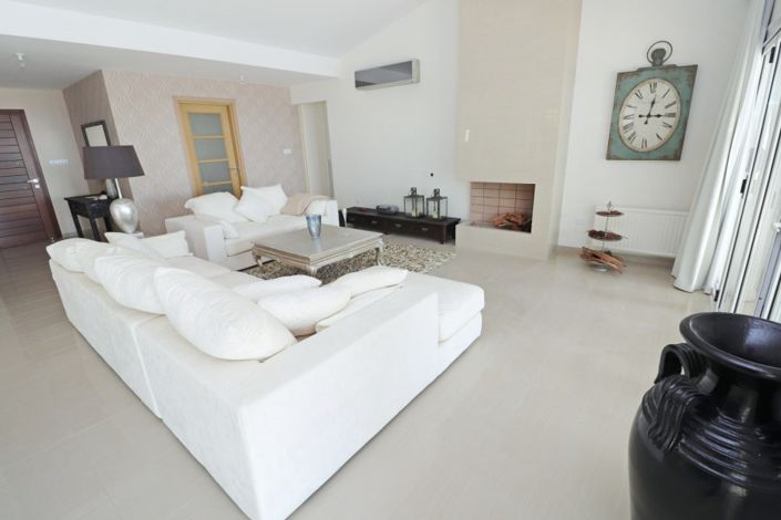 Image No.7-4 Bed Bungalow for sale