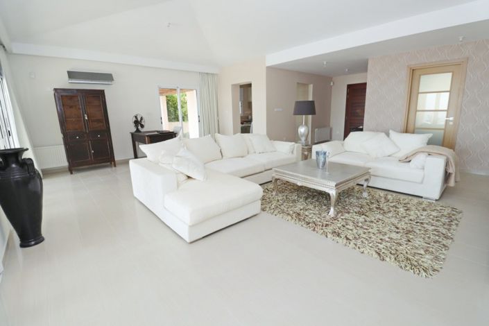 Image No.9-4 Bed Bungalow for sale