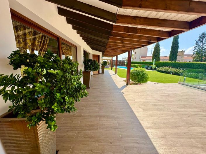 Image No.6-7 Bed Villa for sale