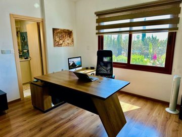 Detached Villa For Sale  in  Select Location