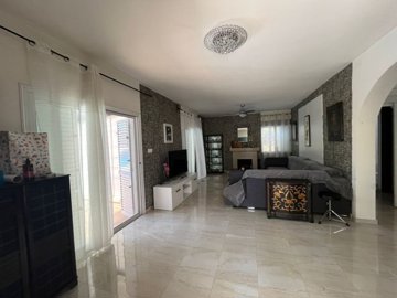 Detached Villa For Sale  in  Empa