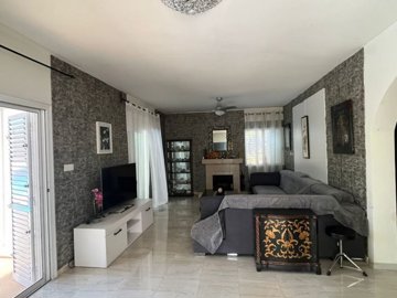 Detached Villa For Sale  in  Empa