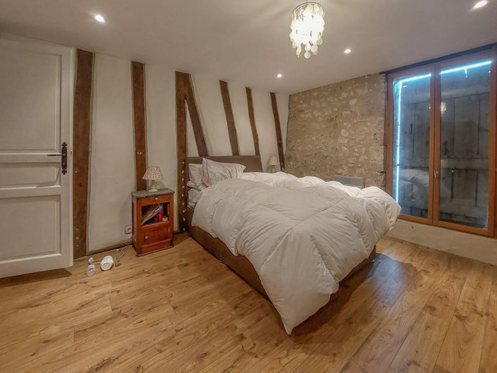 Image No.13-5 Bed House for sale