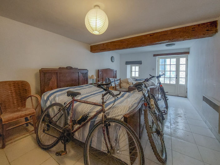 Image No.15-5 Bed House for sale