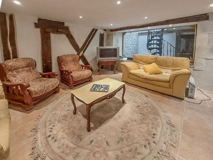 Image No.5-5 Bed House for sale