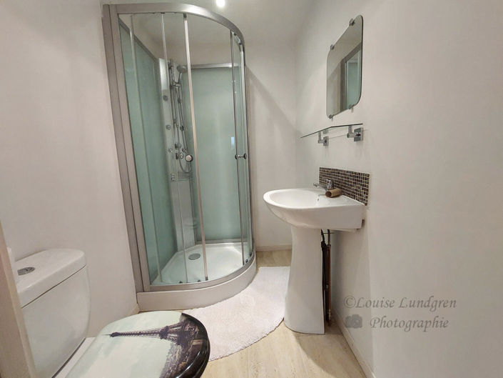 Image No.8-5 Bed House for sale