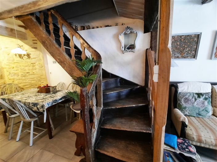 Image No.11-2 Bed House for sale