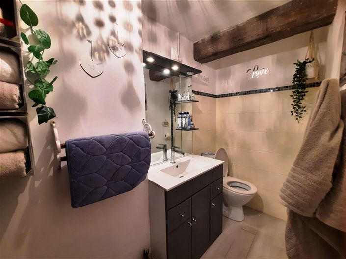 Image No.12-2 Bed House for sale