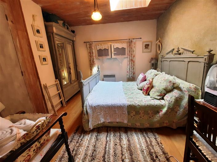 Image No.9-2 Bed House for sale