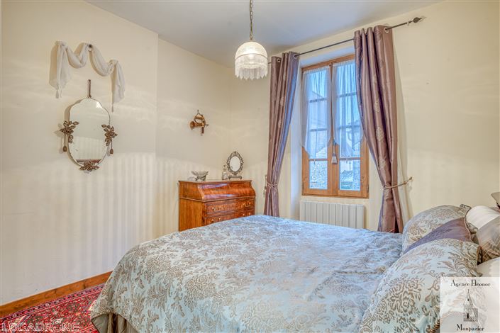 Image No.12-4 Bed House for sale