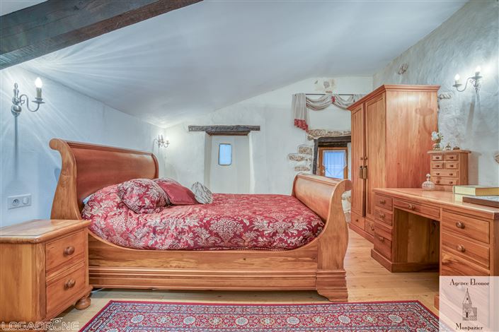 Image No.15-4 Bed House for sale