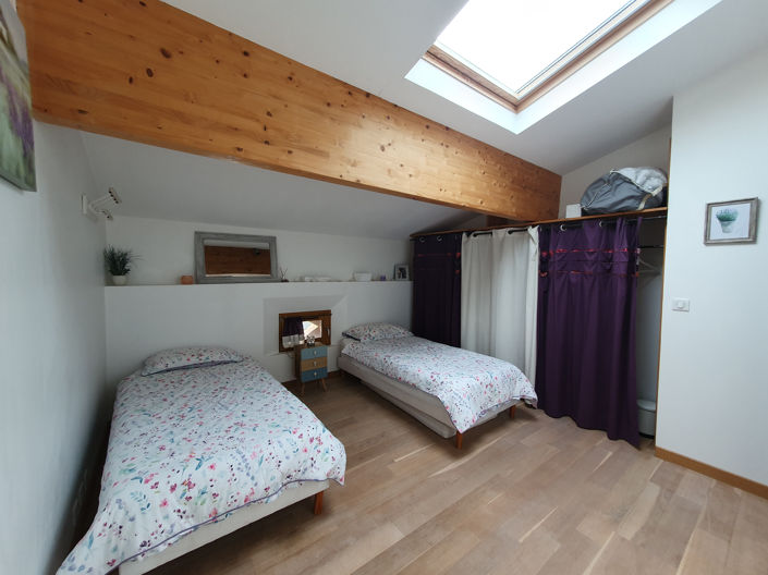 Image No.11-3 Bed House for sale