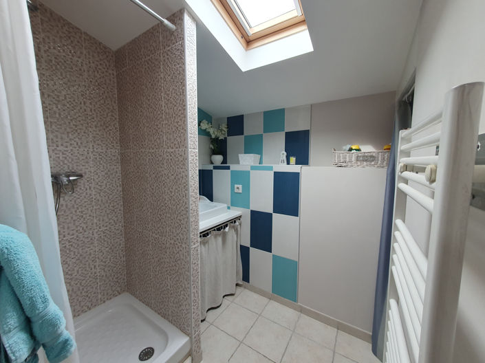 Image No.10-3 Bed House for sale