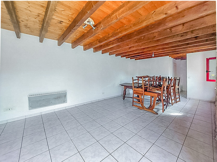 Image No.4-2 Bed House for sale