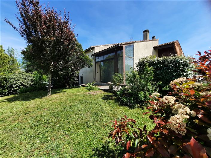 Image No.18-3 Bed House for sale