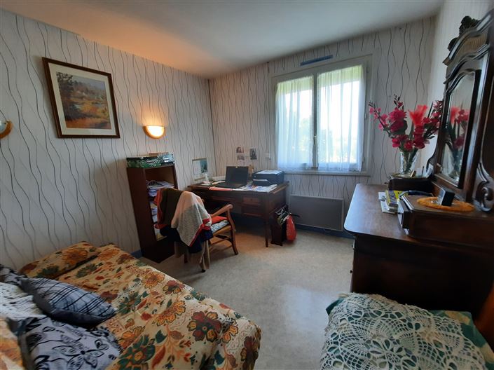 Image No.10-3 Bed House for sale