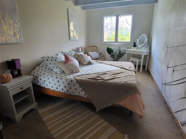 Image No.11-3 Bed House for sale