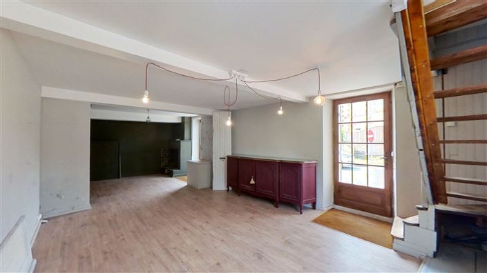 Image No.5-2 Bed House for sale