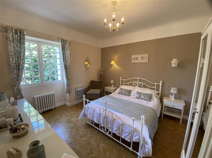 Image No.12-5 Bed House for sale