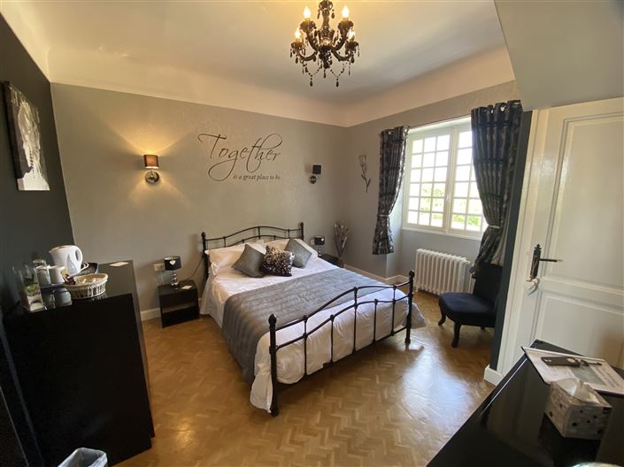 Image No.15-5 Bed House for sale