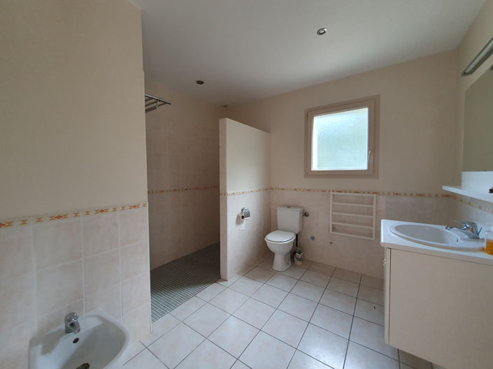 Image No.12-3 Bed House for sale