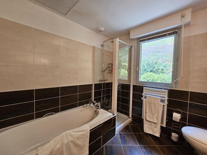 Image No.16-3 Bed House for sale