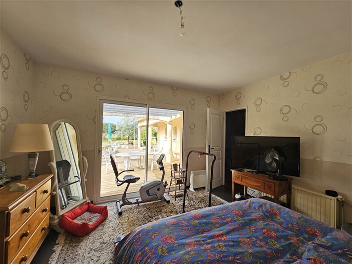 Image No.15-3 Bed House for sale