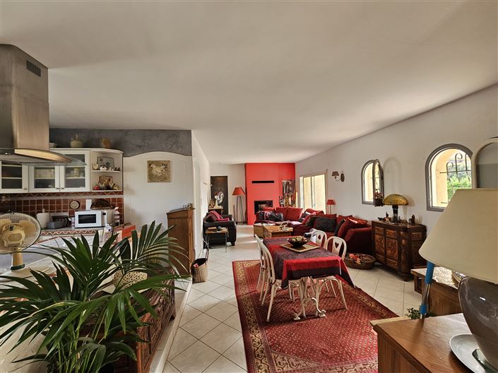 Image No.3-3 Bed House for sale