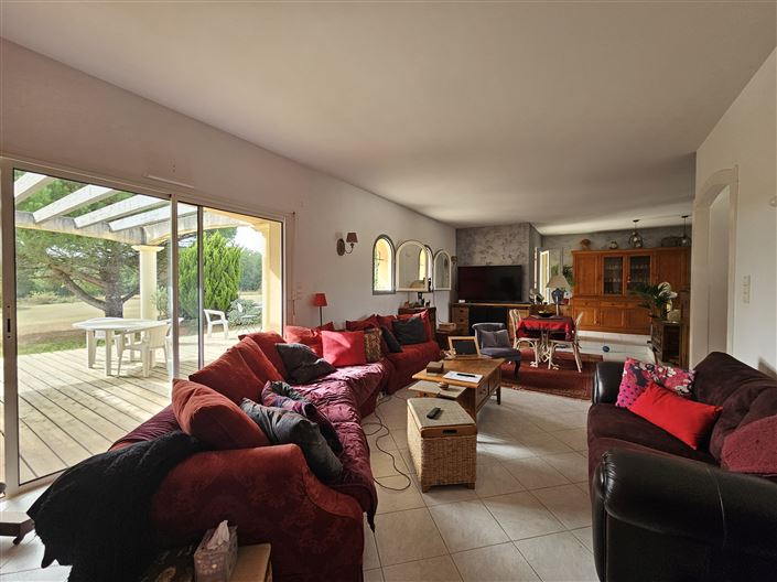 Image No.9-3 Bed House for sale