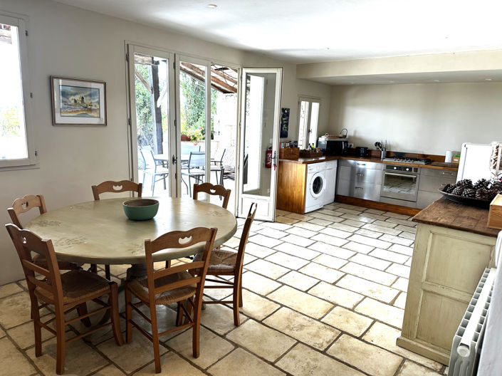 Image No.16-5 Bed House for sale