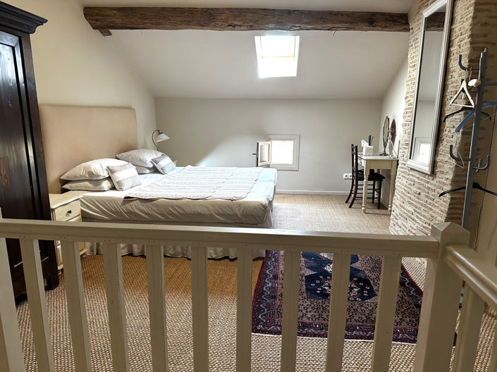 Image No.17-5 Bed House for sale