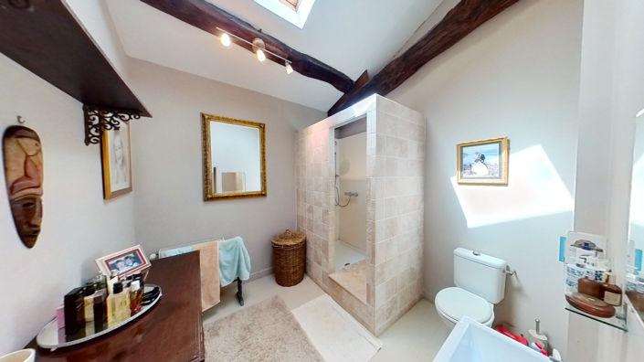 Image No.10-5 Bed House for sale