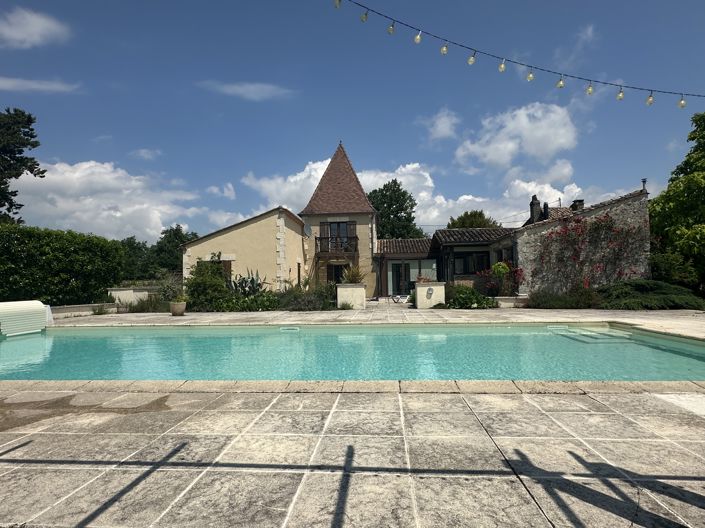 Image No.1-14 Bed House for sale