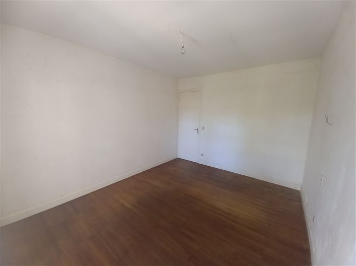 Image No.10-2 Bed House for sale