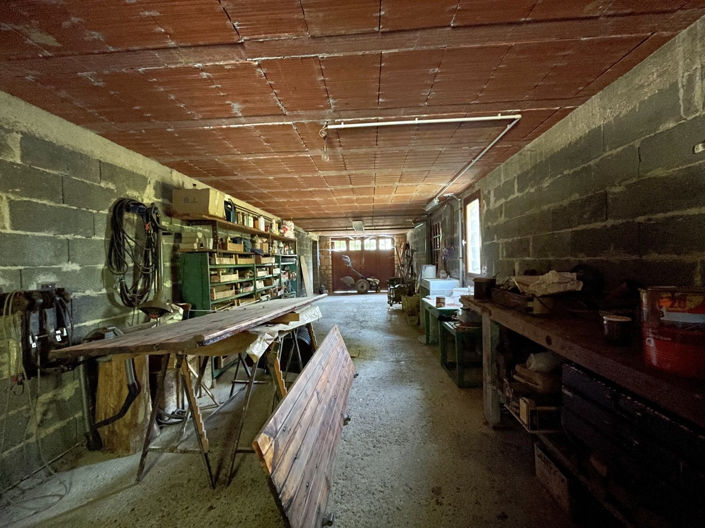 Image No.17-5 Bed House for sale