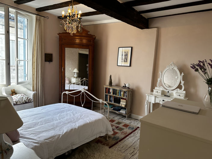 Image No.10-2 Bed House for sale