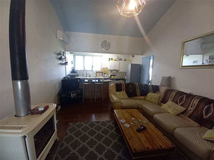 Image No.5-1 Bed House for sale