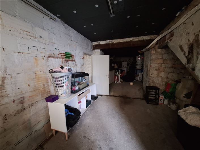 Image No.12-2 Bed House for sale